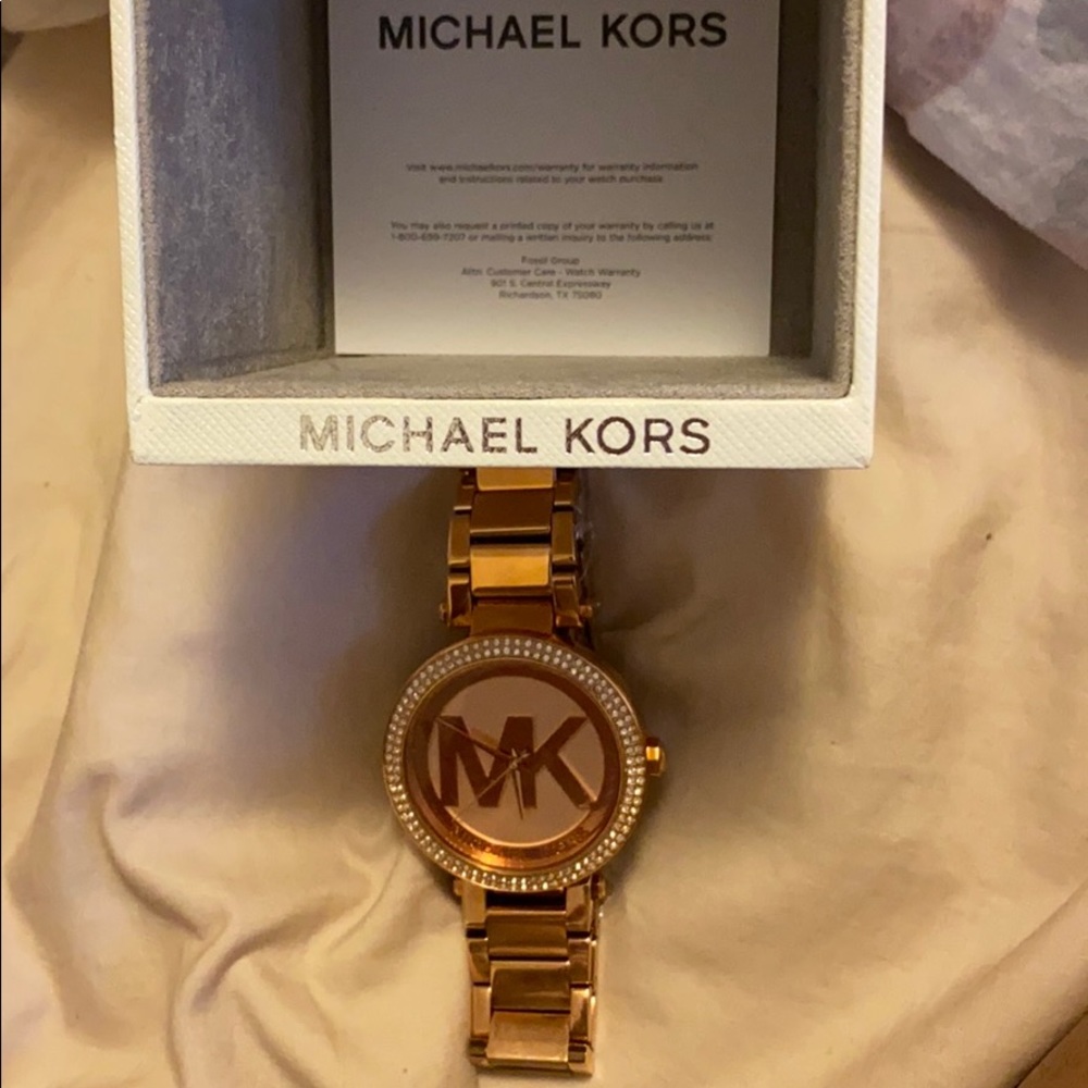 BRAND NEW MICHEAL KORS WATCH - Picture 2 of 4